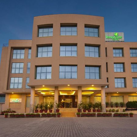 Lemon Tree Hotel Baddi Exterior photo